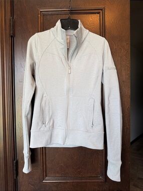 ALO Yoga Contour Jacket Airbrush Light Gray Full-Zip Women's Jacket & Thumbhole